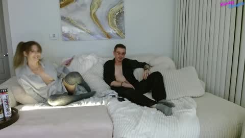 KinkyCouple0025 online show from January 1, 2025, 6:15 am