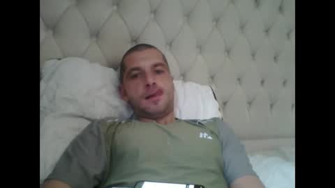 Snapshot of kinkycouple147 chatting on April 28, 2026, 4:23 pm kinkycouple147 online show from April 28, 2026, 4:23 pm