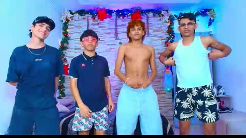 kinkyhousexxx online show from November 16, 2025, 2:06 am