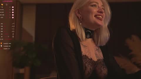 kinkylina_ online show from December 11, 2024, 2:54 pm