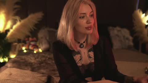 kinkylina_ online show from January 17, 2025, 10:33 am