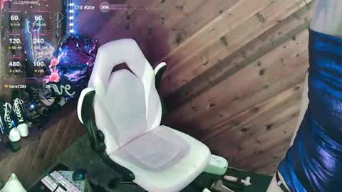 Kinkypinky01 online show from March 4, 2025, 11:00 pm