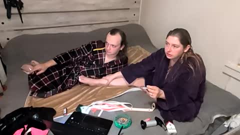 kinkyqueenandpet95 online show from November 29, 2025, 3:53 am