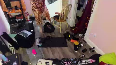 kinkysexpervert online show from July 29, 2026, 5:33 pm
