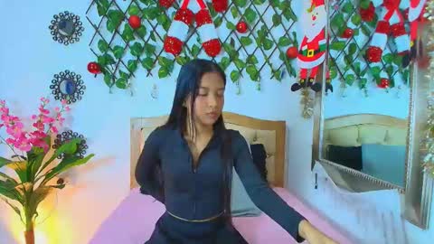 Isabella  online show from December 5, 2025, 1:42 pm