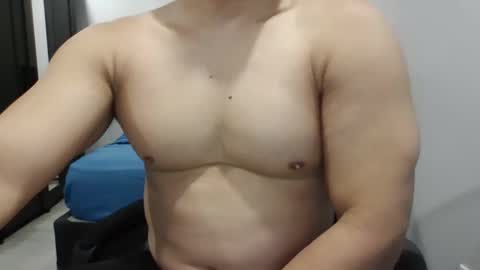 kinkytony1 online show from September 13, 2025, 1:33 pm