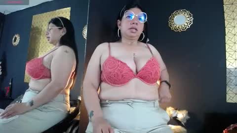 kinkyy_mom online show from October 7, 2025, 2:47 pm