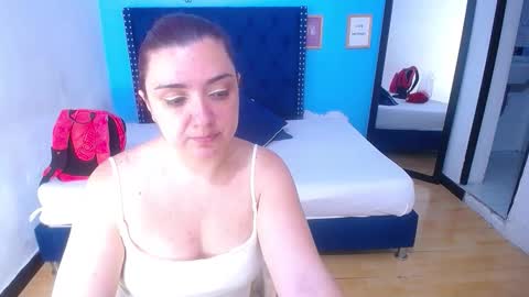 kinkyy_redhead online show from January 7, 2026, 1:35 pm