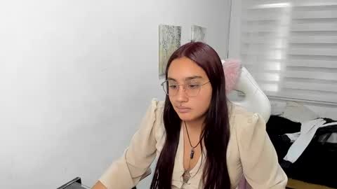 Snapshot of kir_ely chatting on June 2, 2026, 6:54 pm kir_ely online show from June 2, 2026, 6:54 pm