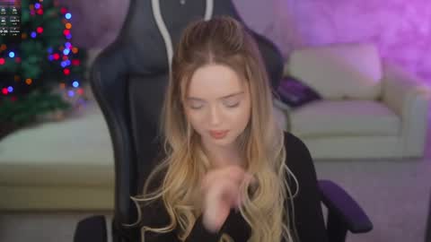 Sweet girls online show from January 18, 2026, 1:15 pm