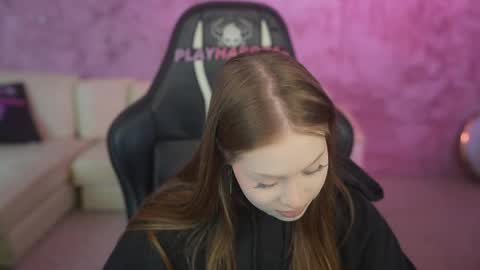 Sweet girls online show from April 17, 2026, 2:25 am