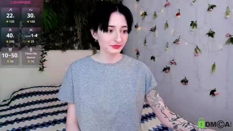 Kira online show from May 30, 2026, 9:23 pm