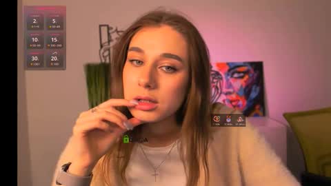 kira fox x online show from November 19, 2025, 5:02 pm