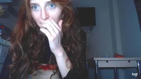 Kira online show from March 6, 2025, 1:24 pm