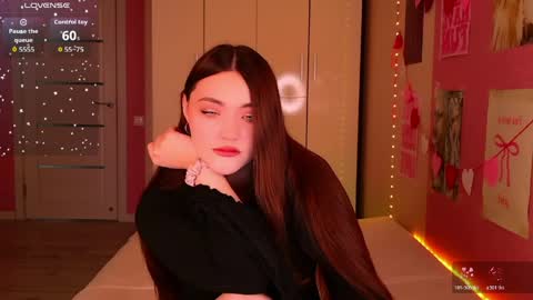 kira_jin online show from April 12, 2026, 3:33 am