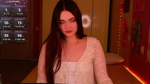 kira_jin online show from April 14, 2026, 2:01 pm