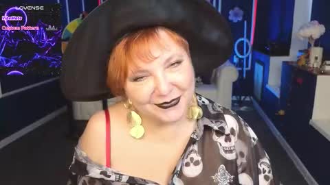 Kira Kennet online show from October 26, 2025, 8:42 am