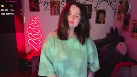 Kira VanKick online show from November 28, 2025, 4:20 pm