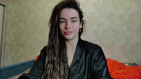 Kira love1 online show from April 28, 2026, 5:45 am