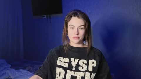 Kira love1 online show from May 12, 2026, 9:56 pm