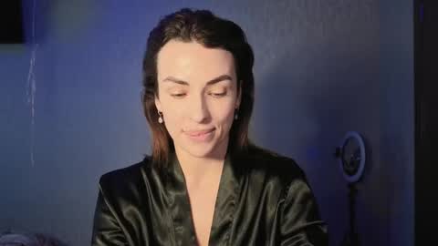 Kira love1 online show from May 14, 2026, 4:14 pm
