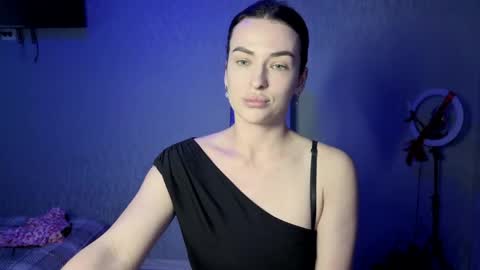 Kira love1 online show from May 16, 2026, 5:34 pm