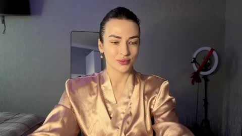 Kira love1 online show from May 17, 2026, 11:50 am