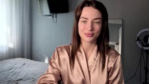 Kira love1 online show from May 20, 2026, 6:41 am