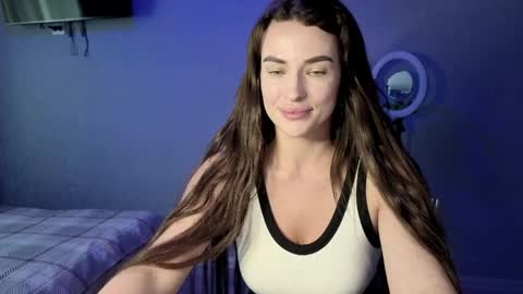 Kira love1 online show from May 27, 2026, 5:10 pm