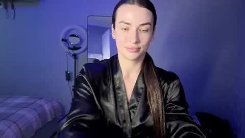 Kira love1 online show from June 9, 2026, 12:06 pm