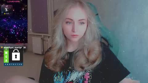 you know thumb up me please its important online show from January 9, 2026, 4:43 pm