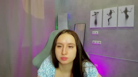 Kira online show from December 21, 2025, 8:10 am