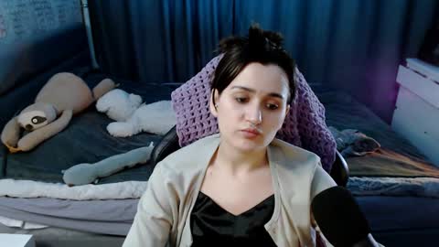 Snapshot of kira_yammy chatting on February 2, 2025, 1:45 am Kira  follow me  online show from February 2, 2025, 1:45 am