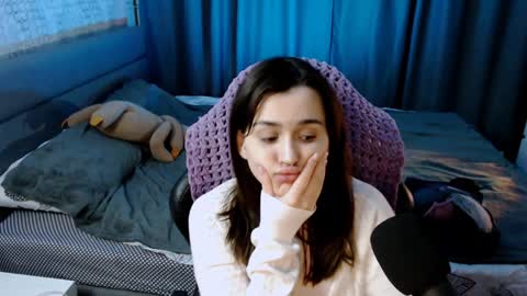 Snapshot of kira_yammy chatting on February 6, 2025, 3:48 am Kira  follow me  online show from February 6, 2025, 3:48 am