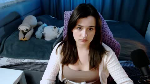 Snapshot of kira_yammy chatting on February 6, 2025, 2:15 pm Kira  follow me  online show from February 6, 2025, 2:15 pm