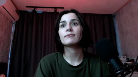 Kira  follow me  online show from May 15, 2026, 11:12 pm