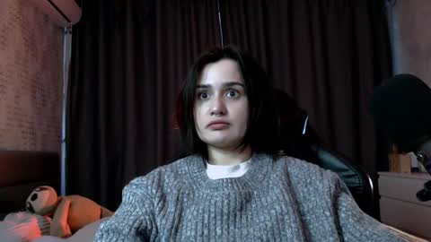 Kira  follow me  online show from May 15, 2026, 11:45 pm