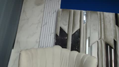 kiraawild online show from October 28, 2025, 7:49 pm