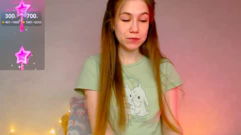 Kira online show from March 18, 2026, 3:31 am