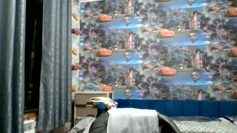 Kira online show from September 20, 2025, 7:04 pm