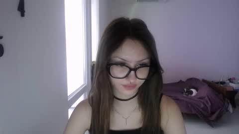 kirakittenn online show from October 5, 2025, 9:29 am