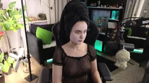 Snapshot of kiralilime chatting on June 6, 2026, 9:52 pm Kira online show from June 6, 2026, 9:52 pm