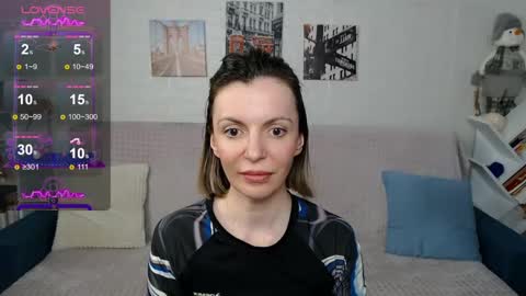 kiramartins cat online show from December 23, 2024, 8:25 pm