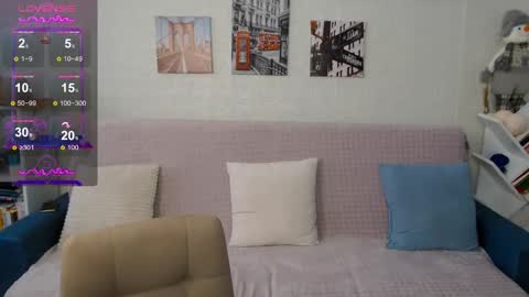 kiramartins cat online show from February 16, 2025, 4:42 am