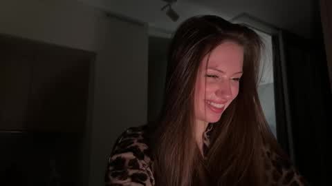 Kira online show from December 13, 2025, 7:53 pm