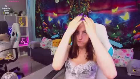 KiraParker online show from June 7, 2026, 6:55 pm