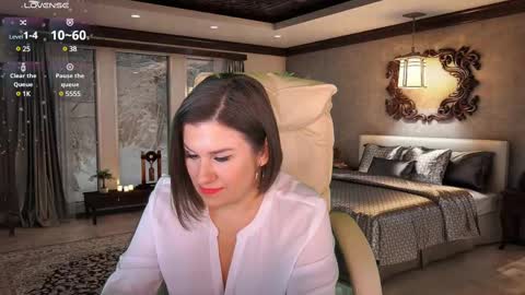 Snapshot of kiraroxx chatting on February 20, 2025, 6:35 pm Kira online show from February 20, 2025, 6:35 pm