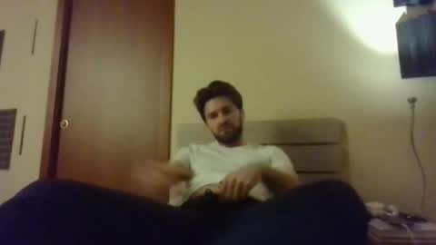 kiri0101 online show from November 25, 2025, 2:11 am