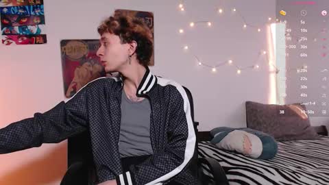 Snapshot of kiriae21 chatting on March 12, 2026, 2:01 pm Alan online show from March 12, 2026, 2:01 pm