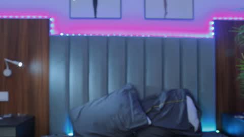 Snapshot of kirsten_xxx chatting on January 19, 2025, 3:08 am Risha online show from January 19, 2025, 3:08 am